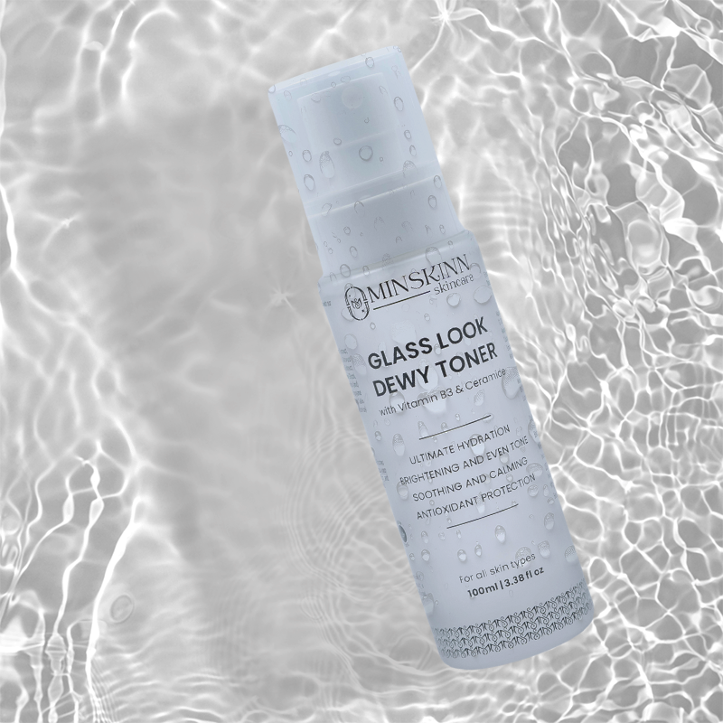 Dewy Glass Look Toner Loaded with Green Tea Tree Extracts & Vitamin B3